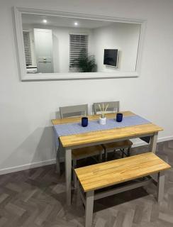 4 Mellors Court - Warwick - 6