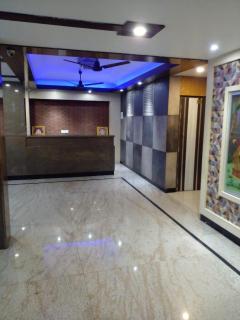 Ambassador Hotel - 8