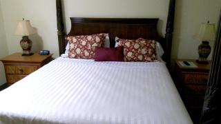 Days Inn & Suites by Wyndham Lake Okeechobee - 3