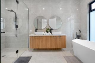 Amazing Backyard - MAX Entertain Beachside Retreat - 1