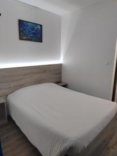 Alpha Hotel - Bouafle - 2