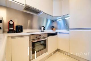 LUX The EMAAR Fashion Avenue Studio - Dubai - 1