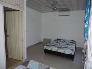 Casa con piscina interna para tus vacaciones - Girardot - 1