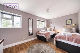 2 Bed 1 Bath House, Perfect for Corporate, Contractors & Families FREE Parking, Garden, Netflix By REDWOOD STAYS - Alton - 7