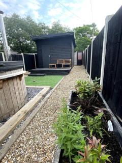 Home in West by the Sea - Llanelli - 4