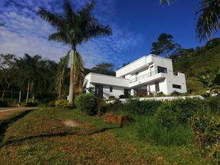 Acogedora Casa de campo en la Vega - 0