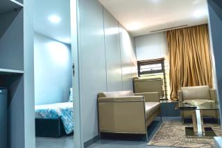 Studio meublé Point E , Dakar - 9