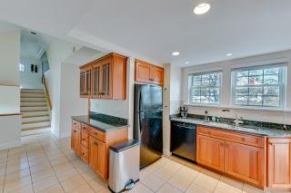 Home with Backyard about 2 Mi to Downtown Lexington! - Lexington - 3