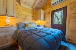 Meg Cabin Tiny Rustic Comfort On Lookout Mtn - Chattanooga - 6