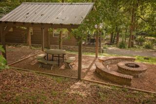 Peggers Cabin Luxury Rustic Tiny Cabin Spa - Chattanooga - 9