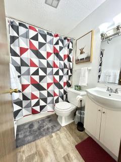 Charming Retreat in Marion, Iowa! - 1