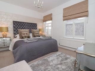 202 Salisbury Terrace - York - 2