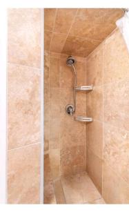 Yellowknife Downtown 50a avenue Retreat - 3