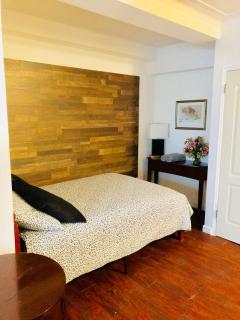 Stylish Montreal Apartment: Comfortable Stay in the Golden Square Mile - Montreal - 4