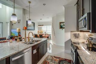 Beautiful Naples Getaway with Pool Access! - Naples - 3