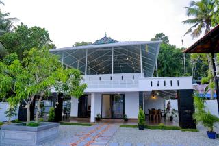 LOVESHORE Homestay - Kollam - 9