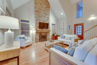 Waterfront Sherrills Ford Home with Pool and Boat Dock - Denver - 0