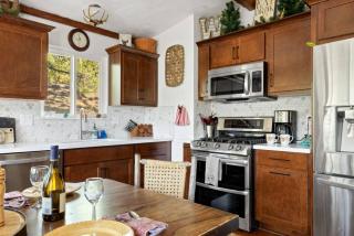 Monterey Log Lair with Pool Table - Slope Views - Big Bear Lake - 5