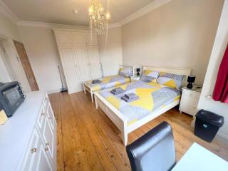 Sutton Studio Apartments - Cheam - 9