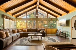 Edgars Hideaway - Big Bear Lake - 1