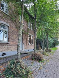 Charming and cosy ART DECO house in old historic farm with private natural pool and gardens with hiking and cycling trails nearby - Saint-Trond - 9