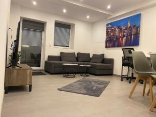 Apartment Business Suite mit Netflix Premium & Parkplatz, zentral zu Audi & Schwarz Gruppe with 2 Bedrooms & Fußbodenheizung - Bad Friedrichshall - 8