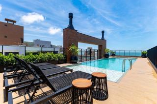 Luxuoso Loft em Condomínio com Piscina a 150m do Mar - Bombinhas - 0