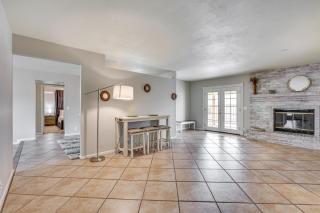 Pet-Friendly Tempe Home with Private Yard - Tempe - 3