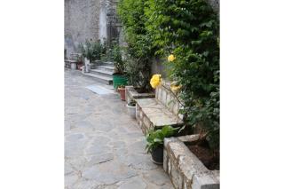 Maleatis Apollo Guesthouse - 5
