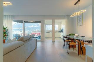 IMPERIAL of LUGANO 3 with a lake view behind the station and 10 min from the lake of Lugano - 2