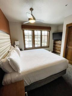 Hyatt Main Street Station - Mountain Slope Views - 9