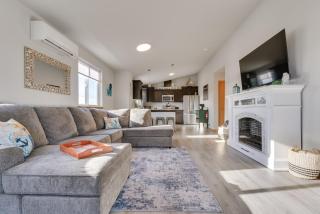 Canal-Front Home in Ocean Shores with Dock and Views! - 8