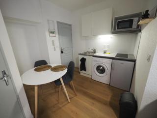 Appartement meublé 8 - 15 min Dampierre - 25 min Belleville - WIFI - 3