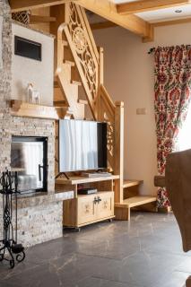 Lux-HOUSE & JACUZZI SAUNA - 8
