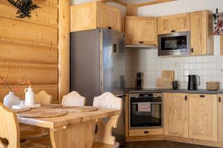 Lux-HOUSE & JACUZZI SAUNA - 4