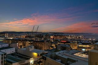 Royale Palace - Rooftop Pool &Spa - 8