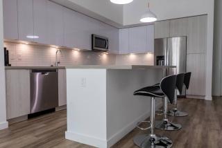 Beachside Bliss 1BR Oasis + Pool in Ft Lauderdale - Fort Lauderdale - 6