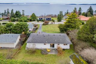 Whidbey Bliss by AvantStay 2min to Beach View - Greenbank - 9