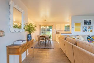 Whidbey Bliss by AvantStay 2min to Beach View - Greenbank - 1