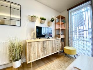 Seaside Luxury Studio - 2min to Beach, 20min to Centre - 8