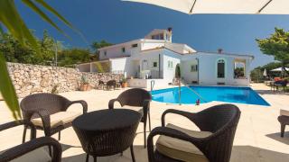 Apartments with a swimming pool Brzac, Krk - 21715 - Krk - 4