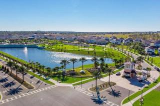 A melhor casa no Solara Resort, 12 min da Disney com 4 quartos, 12 pessoas 3,5 banheiros e jacuzzi e piscina privativa. - Kissimmee - 4