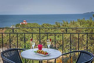 Lazaridis Luxury Studios & Apartments - Nea Roda - 3