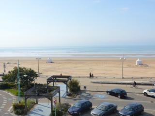 Studio Confortable pour 3 à Saint Jean de Monts, Proche Plage - FR-1-323-459 - 0