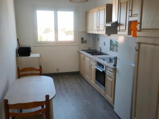 Appartement rénové 4 pers, 200m plage, proche commerces, balcon, parking, animaux admis - FR-1-323-443 - Saint-Hilaire-de-Riez - 7