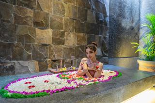 Brand new Luxury 3BR villa Ethnic Ubud #3 - Ubud - 2