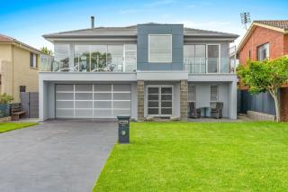 Sea La Vie - Pet Friendly with Fireplace and Swimming Pool & Spa - Culburra Beach - 0