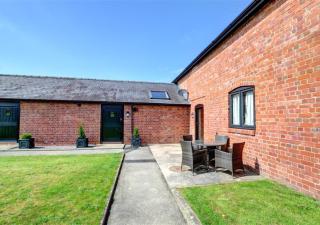 Y Stabl - Llandinam - 4