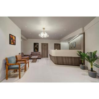 Hotel Sparsh Divine - Ahmedabad - 8