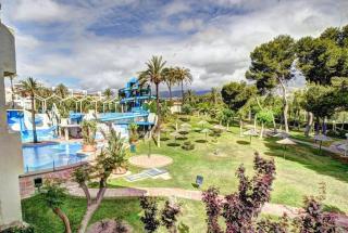 Deluxe Apartment in BenalBeach with Water Park - Benalmadena Costa - 4